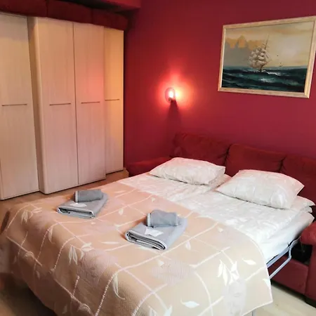 Charming Flat On The Theatre Street Of * Sofia
