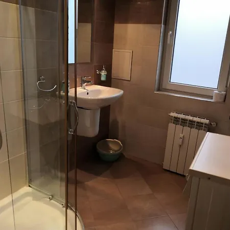 Charming Flat On The Theatre Street Of Lejlighed