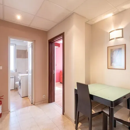 Charming Flat On The Theatre Street Of *